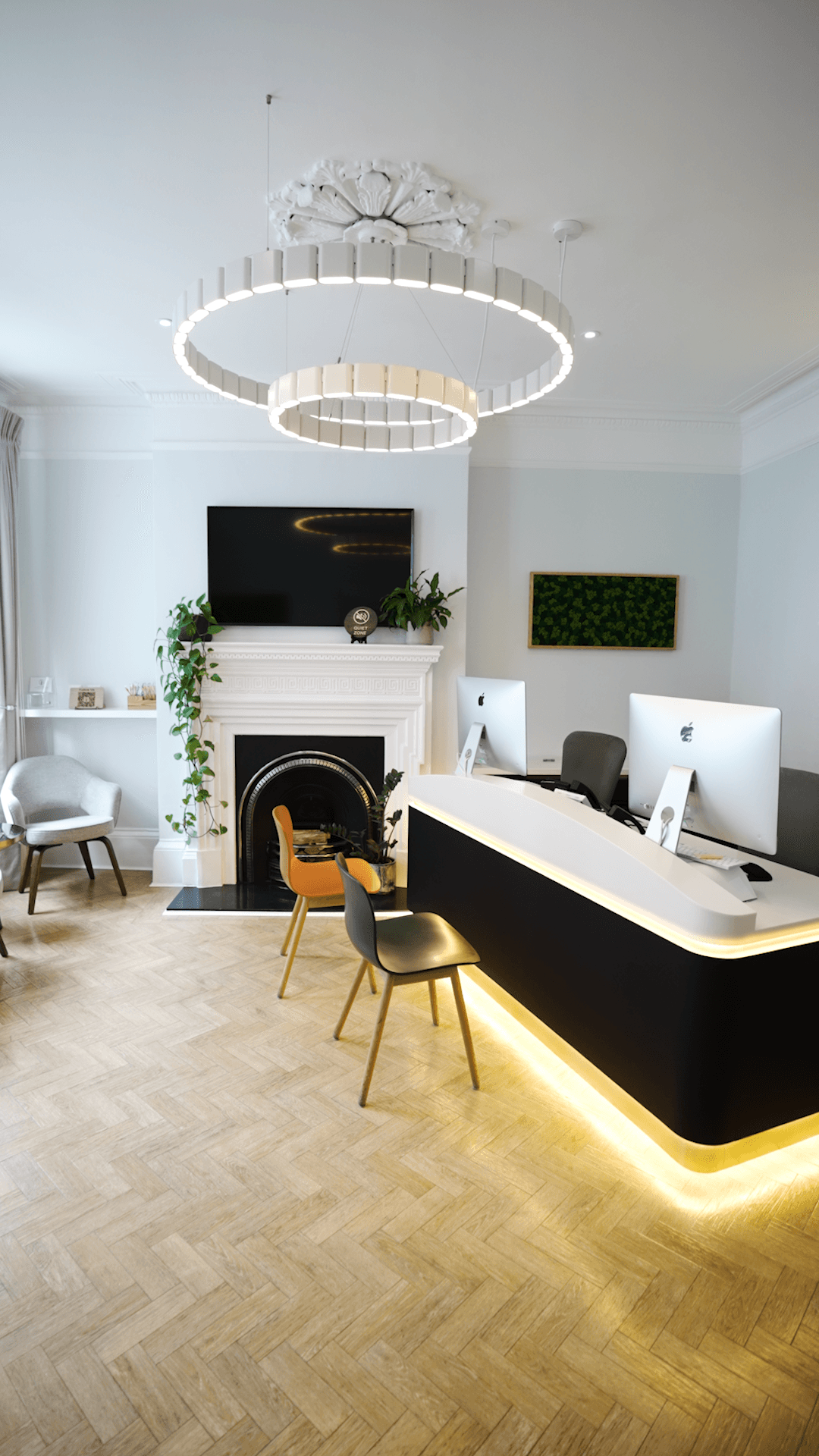 Dr Phil Aesthetics clinic interior 9